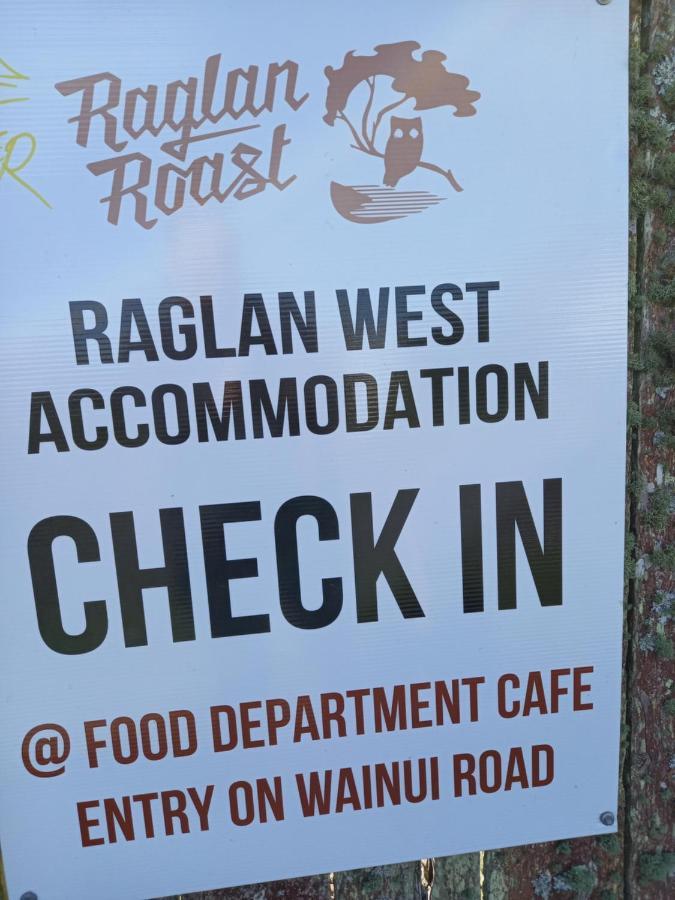 Raglan West Accommodation Units Exterior photo